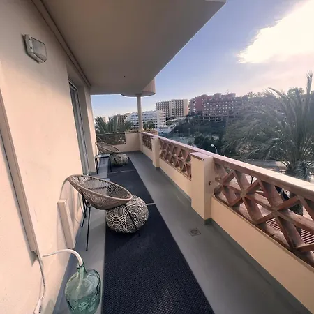 Beautiful 1 Bedroom *