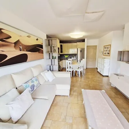Apartment Beautiful 1 Bedroom *